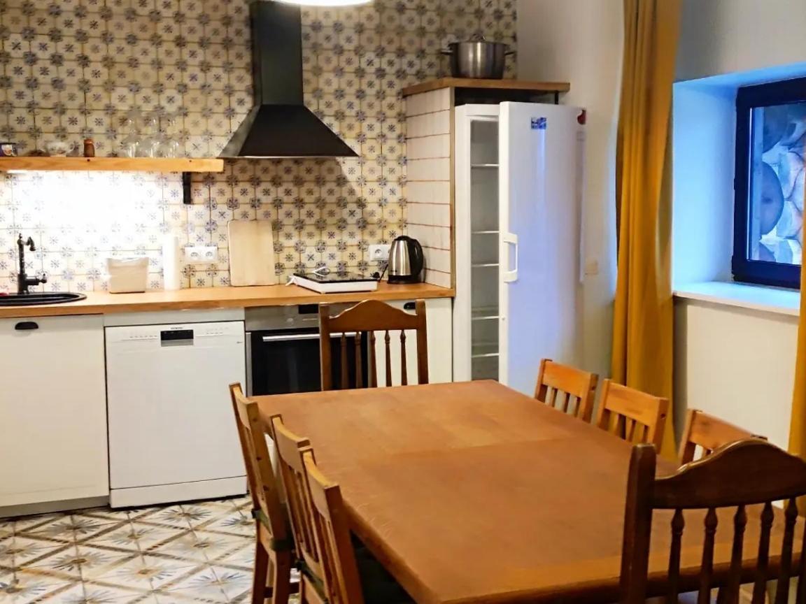 Gniazdo W Felicjanowie Uniejow Esterno foto