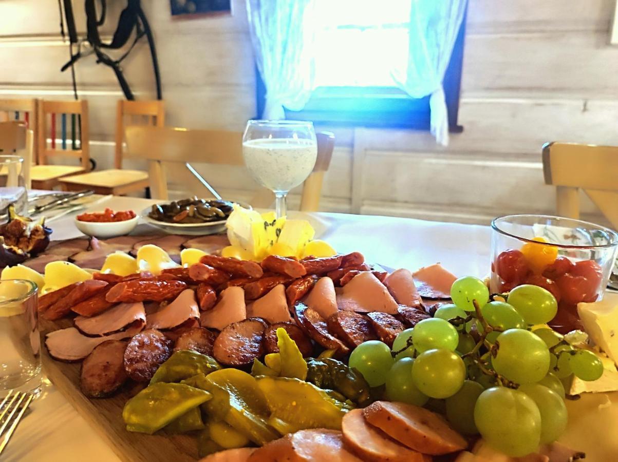 Gniazdo W Felicjanowie Uniejow Esterno foto